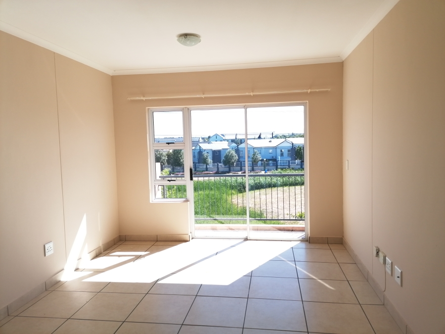 To Let 2 Bedroom Property for Rent in Buh Rein Estate Western Cape